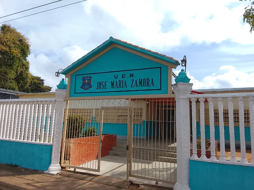 Colapso en escuela de San Félix pone en riesgo educación de más de 750 estudiantes