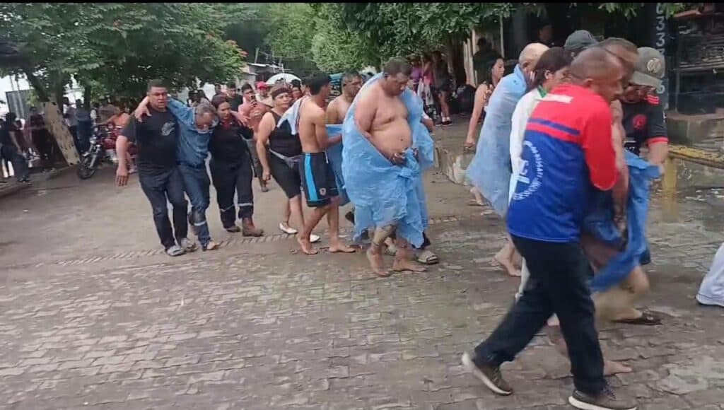 Apure | Explosión en pozo petrolero deja 12 trabajadores con quemaduras: fueron trasladados de emergencia a Colombia