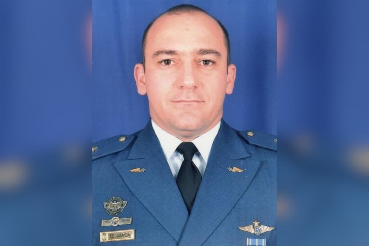 Excarcelaron al mayor Adrián De Gouveia tras la tragedia que sufrió su familia por los terremotos